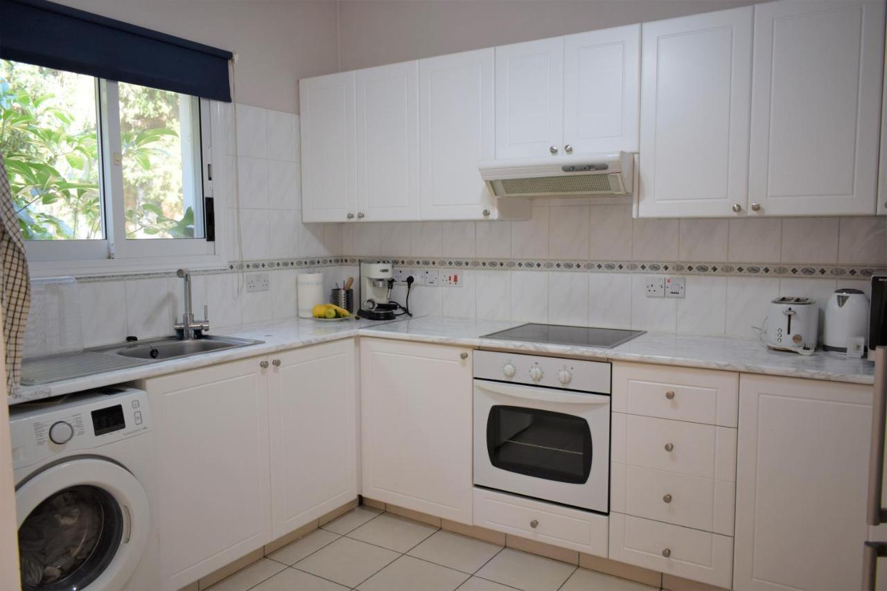 Townhouse In Paradise Gardens Paphos Exterior foto